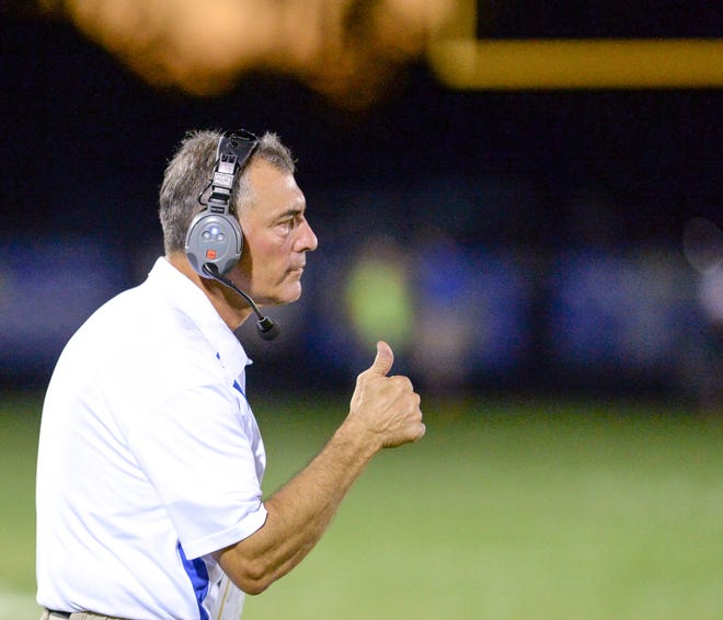 East Canton head coach John "Spider" Miller gives a thumbs-up from the sideline during the 2016 season. He also gave a thumbs-up to a proposal to expand the football playoffs. (FridayNightOhio.com file photo)