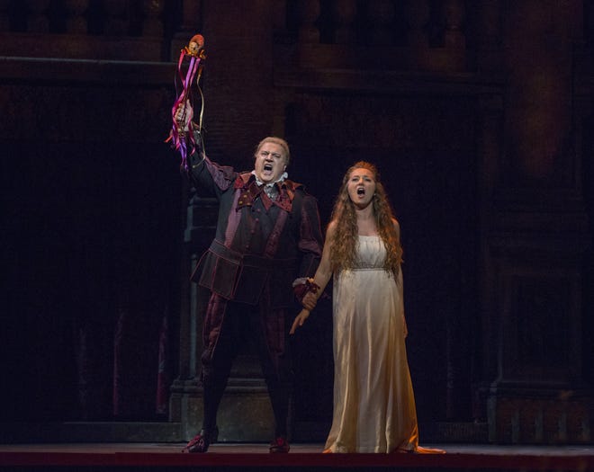 Michael Chioldi as Rigoletto and Madison Leonard as Gilda in "Rigoletto" [Contributed by Erich Schlegel/Austin Opera]