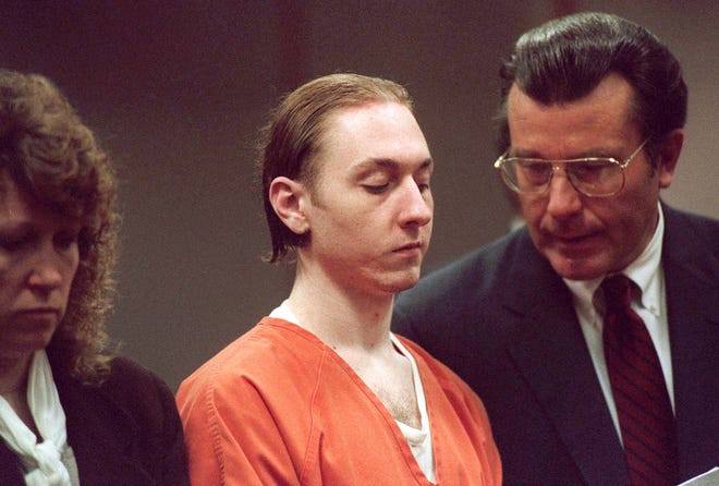 Prosecutors will be allowed to have a psychologist examine vampire cult leader Rod Ferrell in his bid to have his life sentence reduced in his 1996 double murder conviction, a judge has ruled. [AP FILE]