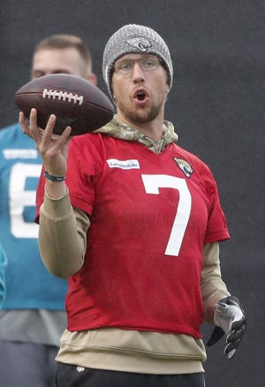 Jaguars QB Nick Foles is set to return to action Sunday when the Jags play at Indianapolis in a game set to be broadcast by CBS at 1 p.m. [FRANK AUGSTEIN/THE ASSOCIATED PRESS]