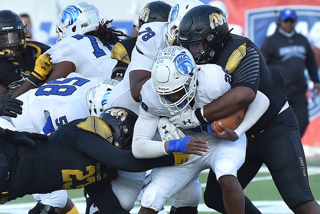 Fayetteville State fell to Bowie State in Satuday’s CIAA championship game, 23-7. [Photo by Steven Worthy]