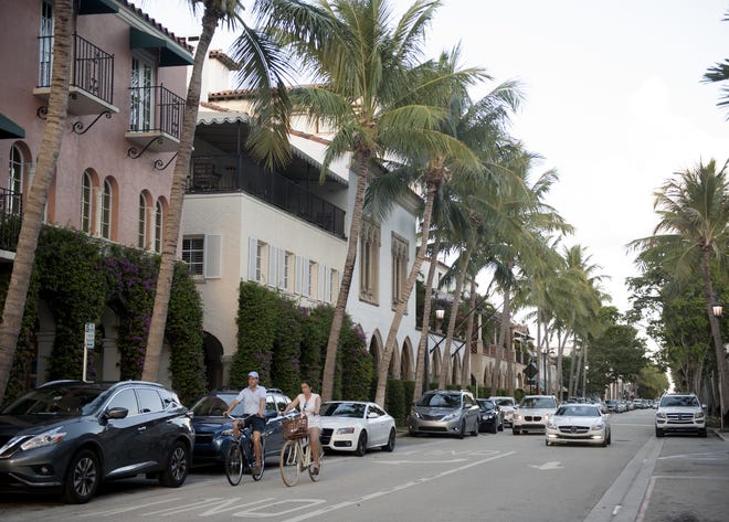 Parking on Worth Avenue has long been an issue during season when the street gets busy. [Meghan McCarthy/palmbeachdailynews.com]