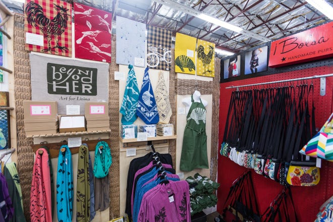 The Blue Genie Art Bazaar returns on Airport Boulevard with more artisan-made gifts for the holiday season. [Dave Creaney for AMERICAN-STATESMAN]