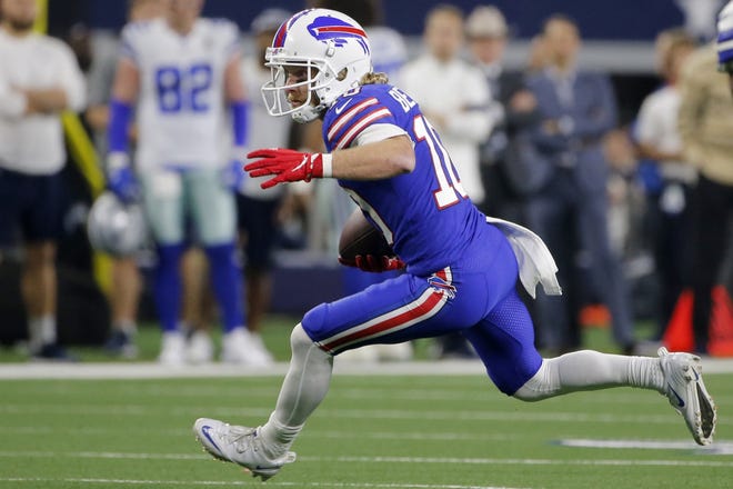 Cole Beasley had 110 yards receiving for the Bills in his return to Dallas on Thursday afternoon. [AP Photo/Michael Ainsworth]