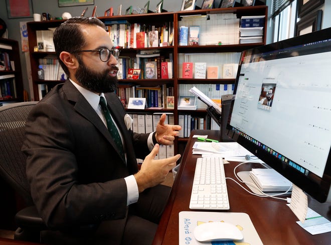 Stetson University Professor Giovanni Fernandez instructs an online MBA course at the university in DeLand, Wednesday, Nov. 6, 2019. [News-Journal/Nigel Cook]
