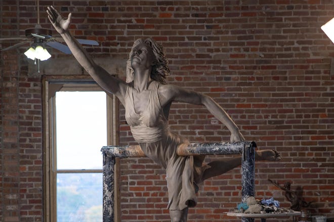 Caleb O’Connor’s Minerva sculpture will stand 30 feet tall and weigh more than 9,500 pounds. O’Connor produced the model in his downtown Tuscaloosa studio and the full-scale sculpture was cast in Italy. [Photo by the University of Alabama]