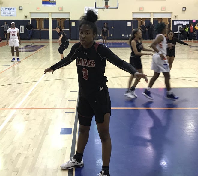 Palm Beach Lakes senior forward Sh’Naya Anderson (3), one of the area’s top girls basketball players, hopes to continue her career at a Division I college after high school. Right now, she has no offers but those could come after the season. [CHRIS NELSEN/SPECIAL TO THE POST]