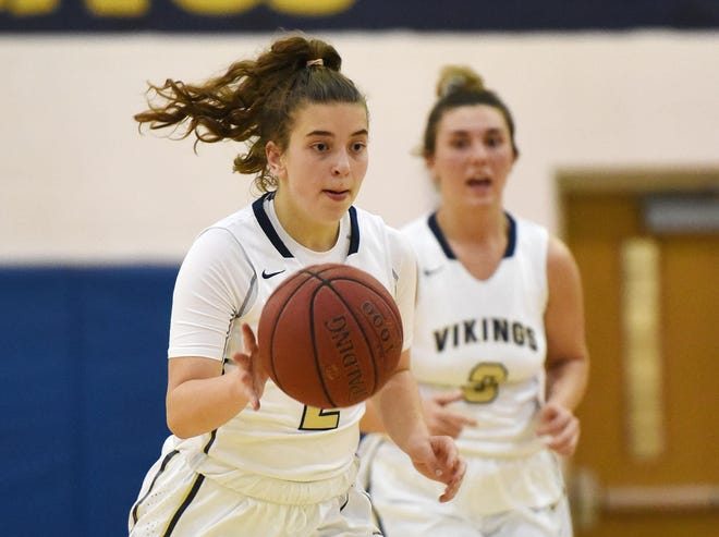 Hopewell freshman guard Ava Miller brings the ball down the court during a section game against Ambridge Thursday night at Hopewell High School. [Sally Maxson/For BCT]