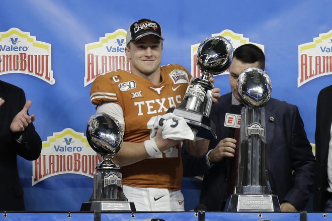 Texas quarterback Sam Ehlinger is named outstanding offensive player for the Alamo Bowl against Utah on Tuesday in San Antonio. [Austin Gay/The Associated Press]