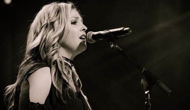 Performing Friday in Woodlands Tavern: Sunny Sweeney [TRUE GRIT]
