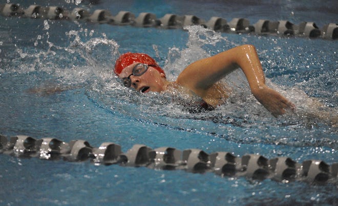 New Bedford's Sara Curry keeps up her pace in the 200 IM during a swim meet held at New Bedford High School with Old Rochester.

[DAVID W. OLIVEIRA/STANDARD-TIMES SPECIAL/SCMG]