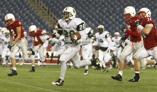 Melrose couldn't figure out Dartmouth's Chris Martin as the talented running back ripped off 215 yards of Gillette Stadium turf. [MIKE VALERI/THE STANDARD-TIMES FILE/SCMG]