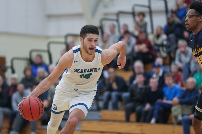 Mikey Spencer's 43 points against Connecticut College on Tuesday set a single-game Salve Regina record. [DAILY NEWS FILE PHOTO]