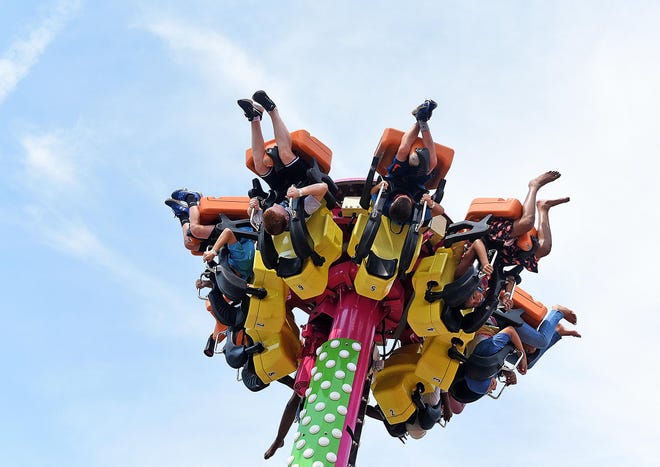 File - Patrons are flipped upside down as they ride the Fun Twister at The Funplex in Mount Laurel on Monday, Aug. 6, 2018. The developer of the amusement park said he expects to break ground on a hotel at the site by the end of the year. [NANCY ROKOS / PHOTOJOURNALIST]