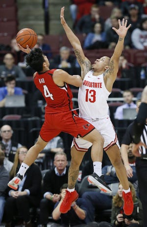 Ohio State’s CJ Walker guards Southeast Missouri State’s Oscar Kao during a game at Value City Arena on Dec. 17, 2019. [Adam Cairns/Dispatch]