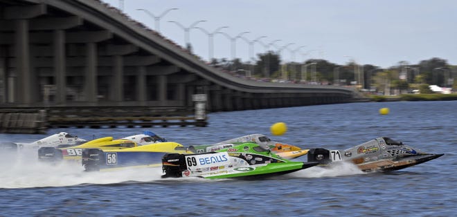 Powerboats will race on the Manatee River by the Green Bridge again during the sixth annual Bradenton Area River Regatta. [Herald-Tribune archive / Thomas Bender / 2019]