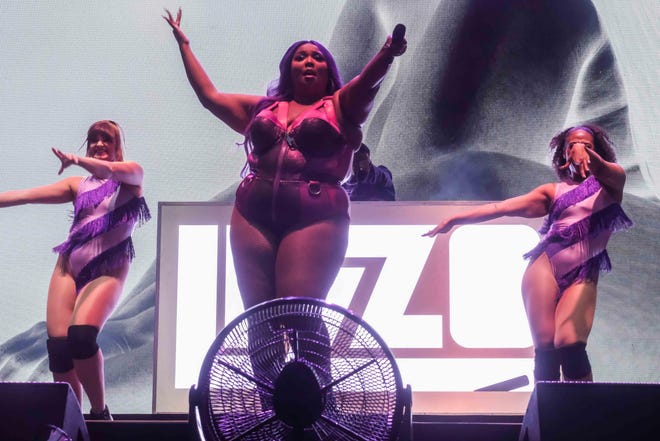 Lizzo performs at the ACL Festival in AUstin on Sunday, October 13, 2019. [LOLA GOMEZ / AMERICAN-STATESMAN]