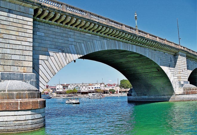 The original London Bridge was purchased at auction and reconstructed in Lake Havasu City, Arizona, in the 1960s. [CR RAE]