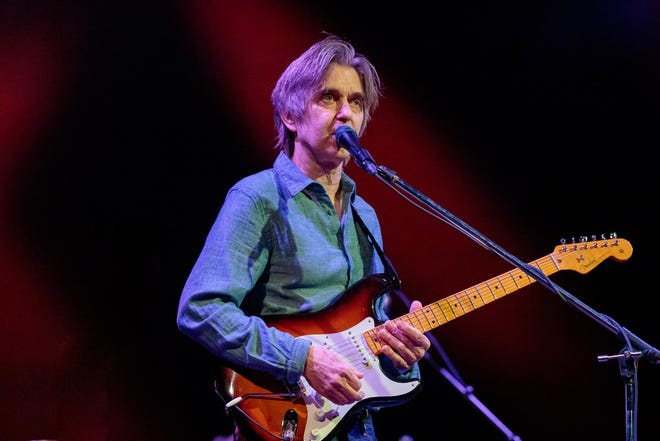 Eric Johnson at the Paramount Theatre on Feb. 1. His new album “EJ, Vol. II” is out Feb. 28. [Suzanne Cordeiro for Statesman]