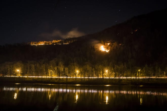 Fire on Mount Tammany, seen here around 8 p.m. Sunday above Interstate 80 in the Delaware Water Gap National Recreation Area in Hardwick, eventually scorched 80 acres. [Photo by Daniel Freel/New Jersey Herald]