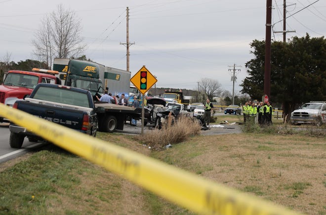 One person has been confirmed dead after a crash on Cunningham Road Wednesday morning. [Brandon Davis/Kinston Free Press]