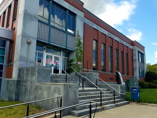 Framingham District Court will experience less foot traffic over the next month due to a recent coronavirus-related announcement from the Supreme Judicial Court.  [Daily News Photo]