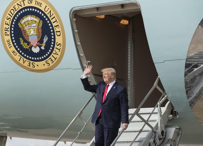 President Donald Trump arrives on Air Force One at Austin-Bergstrom International Airport on Nov. 20, 2019. [JAY JANNER/AMERICAN-STATESMAN]
