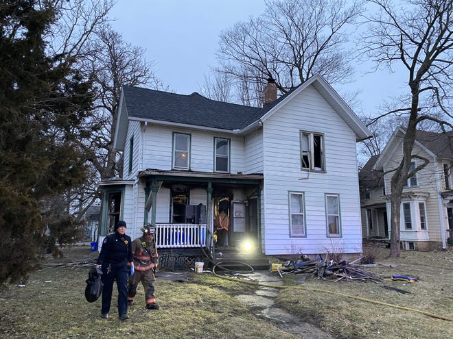 Two people died from injuries suffered in a house fire at 722 N. Second St. on Saturday, March 14, 2020. The cause of the fire is under investigation. [KEN DECOSTER/RRSTAR.COM STAFF]