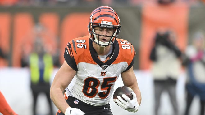 Tight end Tyler Eifert signed a two-year deal with the Jaguars. [David Richard/The Associated Press]