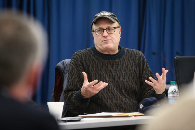 “The plan is to go forward … to see how long we think this shutdown is going to continue,” Medway Board of Selectmen Vice Chairman Glenn Trindade said earlier this month.

[Daily News and Wicked Local File Photo / Dan Holmes]
