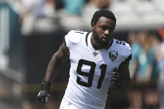 Acquiring defensive end Yannick Ngakoue from the Jaguars would cost the Eagles at least a first-round pick. [PERRY KNOTTS / ASSOCIATED PRESS FILE]