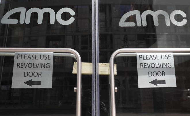 The closed AMC theaters on East Illinois Street in Chicago on April 3, 2020. The AMC theater in Fort Smith is located at 5716 Towson Ave. [Abel Uribe/Chicago Tribune/TNS]