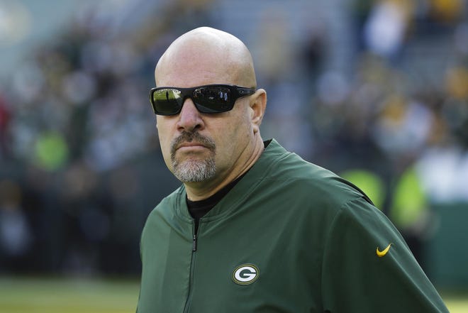 Packers defensive coordinator Mike Pettine prepares for a 2019 game against the Raiders. [MIKE ROEMER / ASSOCIATED PRESS FILE]