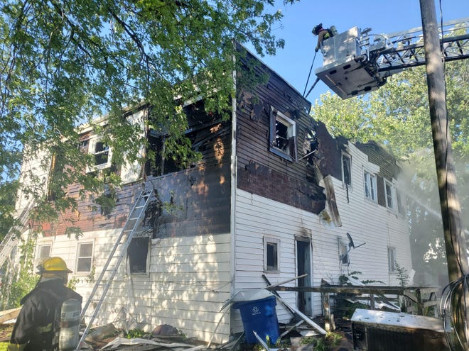 At 3:22 p.m. Friday, the Monmouth Fire Department responded to a fire in an apartment complex at 323 E. 4th Ave. [MONMOUTH FIRE DEPARTMENT PHOTO]