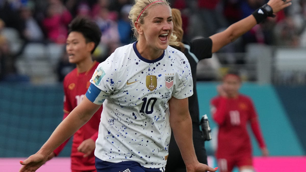 Jul 22, 2023; Auckland, NZL; USA midfielder Lindsey Horan (10) celebrates after scoring a goal against Vietnam in the second half of a group stage match in the 2023 FIFA Women's World Cup at Eden Park. Mandatory Credit: Jenna Watson-USA TODAY Sports ORG XMIT: IMAGN-715850 ORIG FILE ID: 20230721_jel_ax9_463.jpg