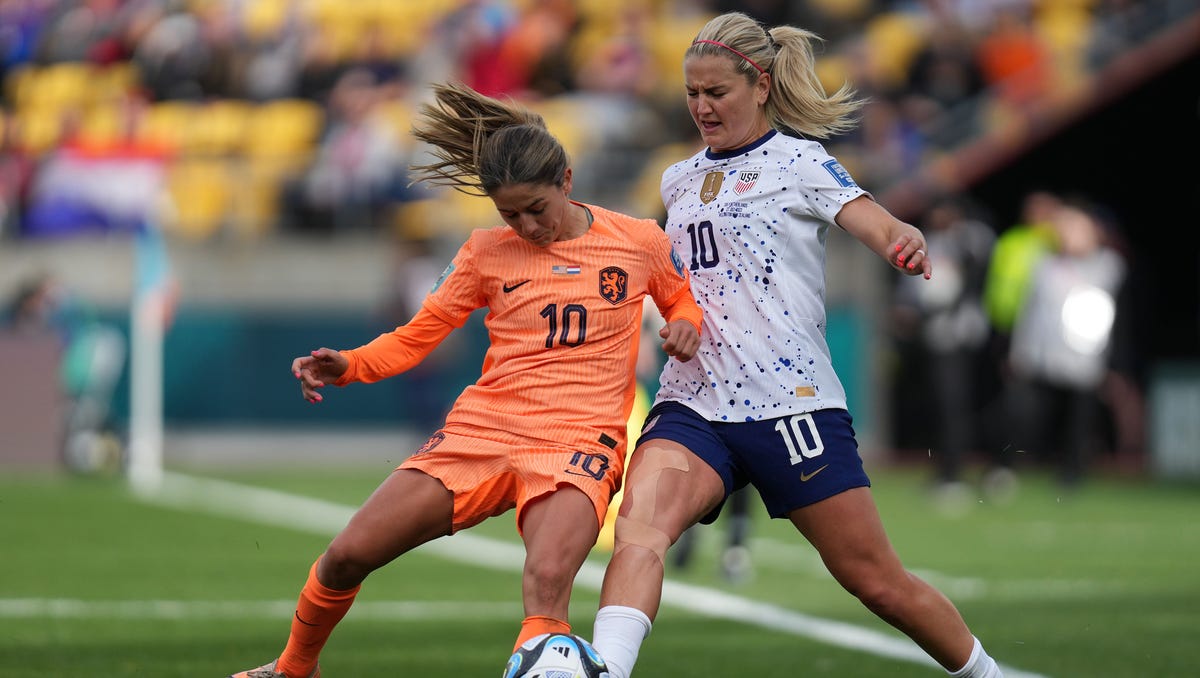 Jul 27, 2023; Wellington, NZL; United States midfielder Lindsey Horan (10) and Netherlands midfielder Danielle van de Donk (10) battle for a loose ball during the second half in a group stage match for the 2023 FIFA Women's World Cup at Wellington Regional Stadium. Mandatory Credit: Jenna Watson-USA TODAY Sports ORG XMIT: IMAGN-715851 ORIG FILE ID: 20230727_mcd_ax9_91.JPG