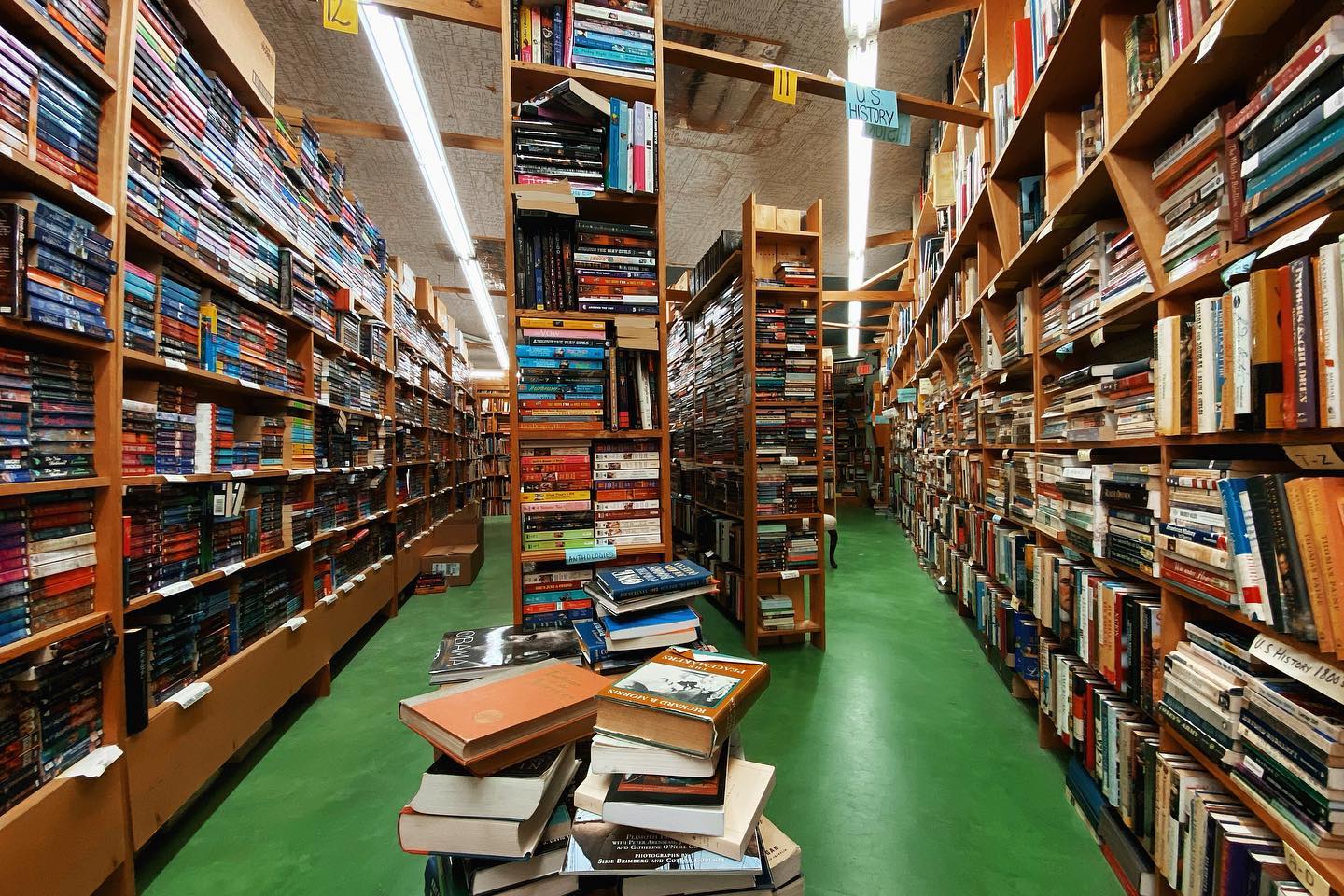 Grappling with new law, fearful Florida teachers tossing books, resellers say