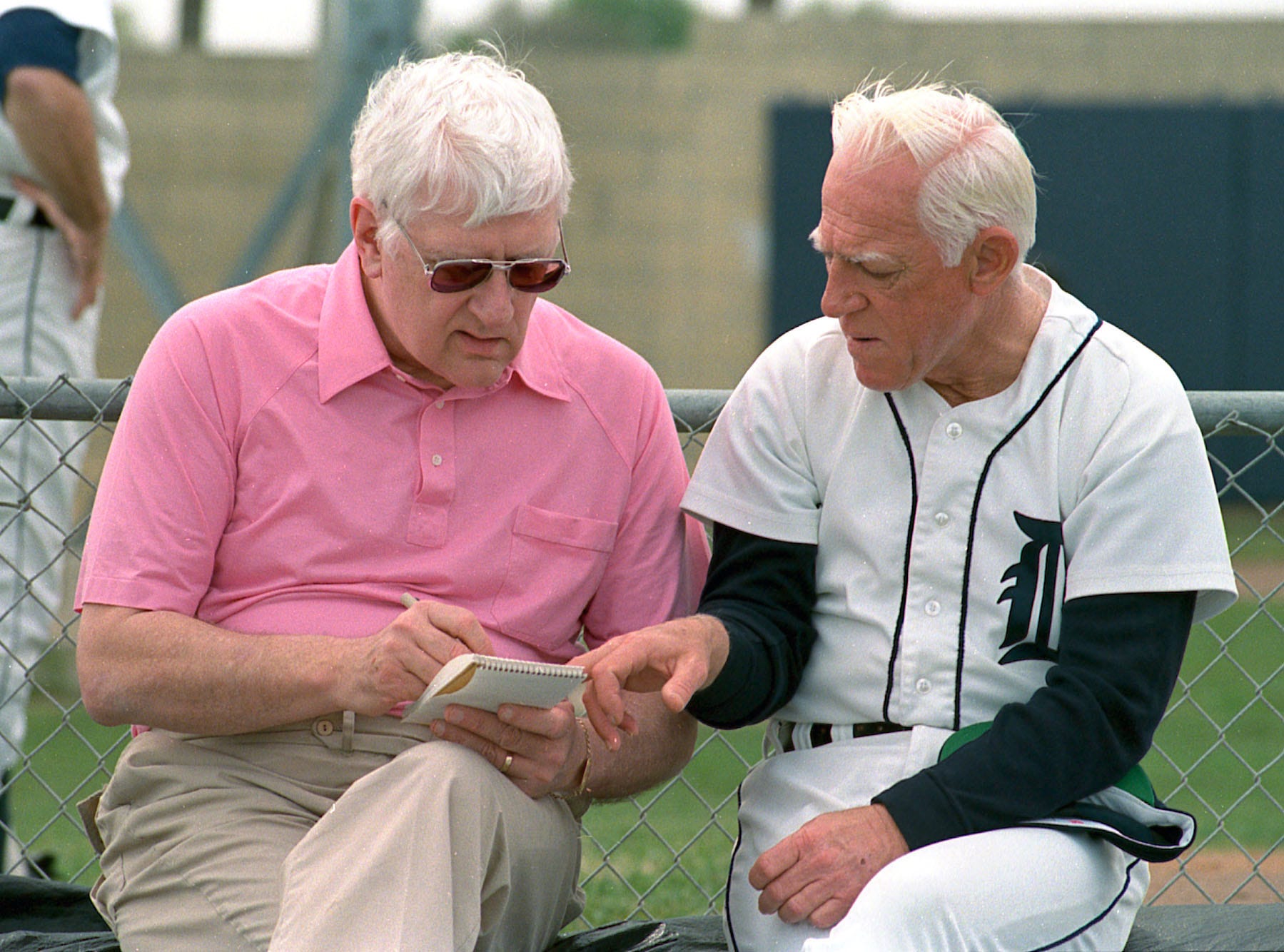 Joe Falls (left) interviews Detroit Tigers manager Sparky Anderson at spring training camp in Lakeland, Florida. 2/18/89.