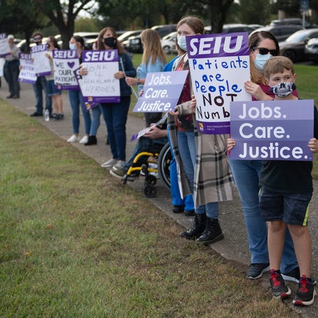 Health care professionals and supporters demonstrate over staffing shortages and overworked medical professionals outside of Methodist Medical Center in Oak Ridge, Tenn. on Thursday, October 21,    Nursing Shortages In Et
