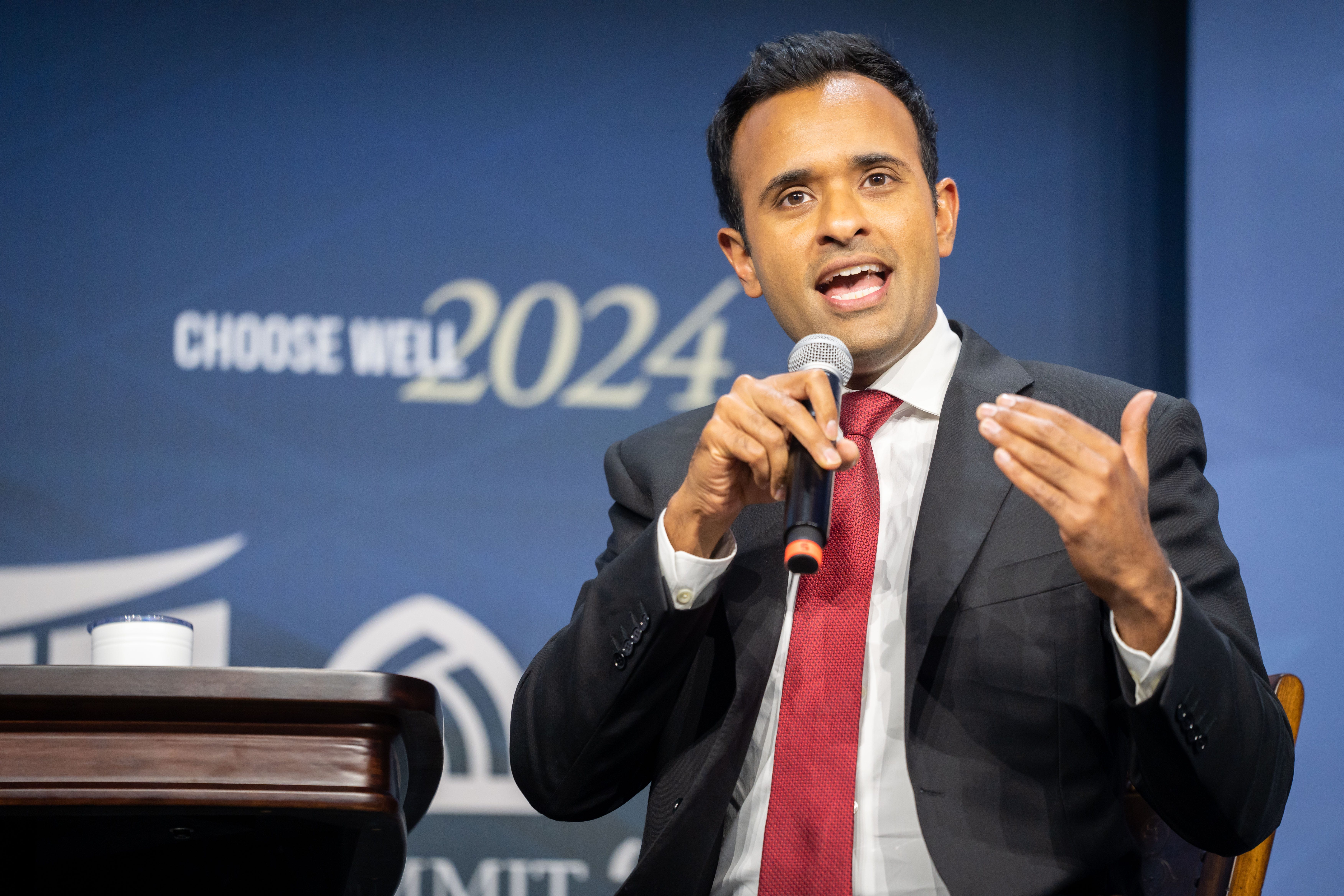 Republican candidate Vivek Ramaswamy tries to clarify comments about 911 in tense exchange