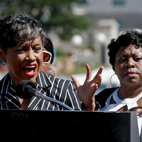 TV Judge Glenda Hatchett, center, gestures as she addresses a news conference as Valerie Castile, the mother of Philando Castile, right, listens during a news conference on the State Capitol grounds, July 12, 2016, in St. Paul, Minn. A Georgia sheriff pleaded guilty Monday, Aug. 21, 2023, to groping Hatchett during a law enforcement conference last year, and resigned from office.