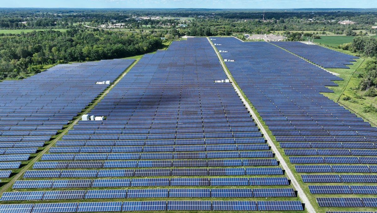 As local battles rage across Michigan state looks for new path on solar energy As local battles rage across Michigan state looks for new path on solar energy