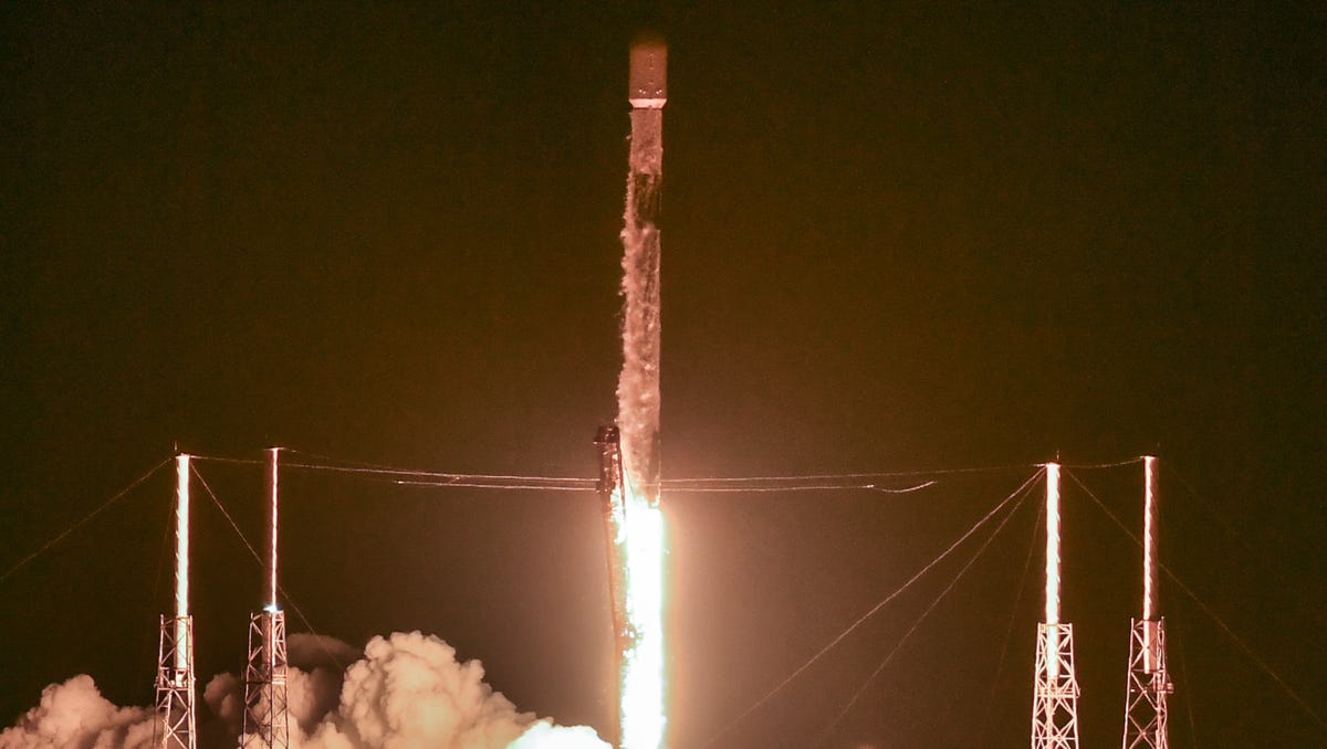 SpaceXファルコン9が火曜日にケープからスターリンク衛星を打ち上げる