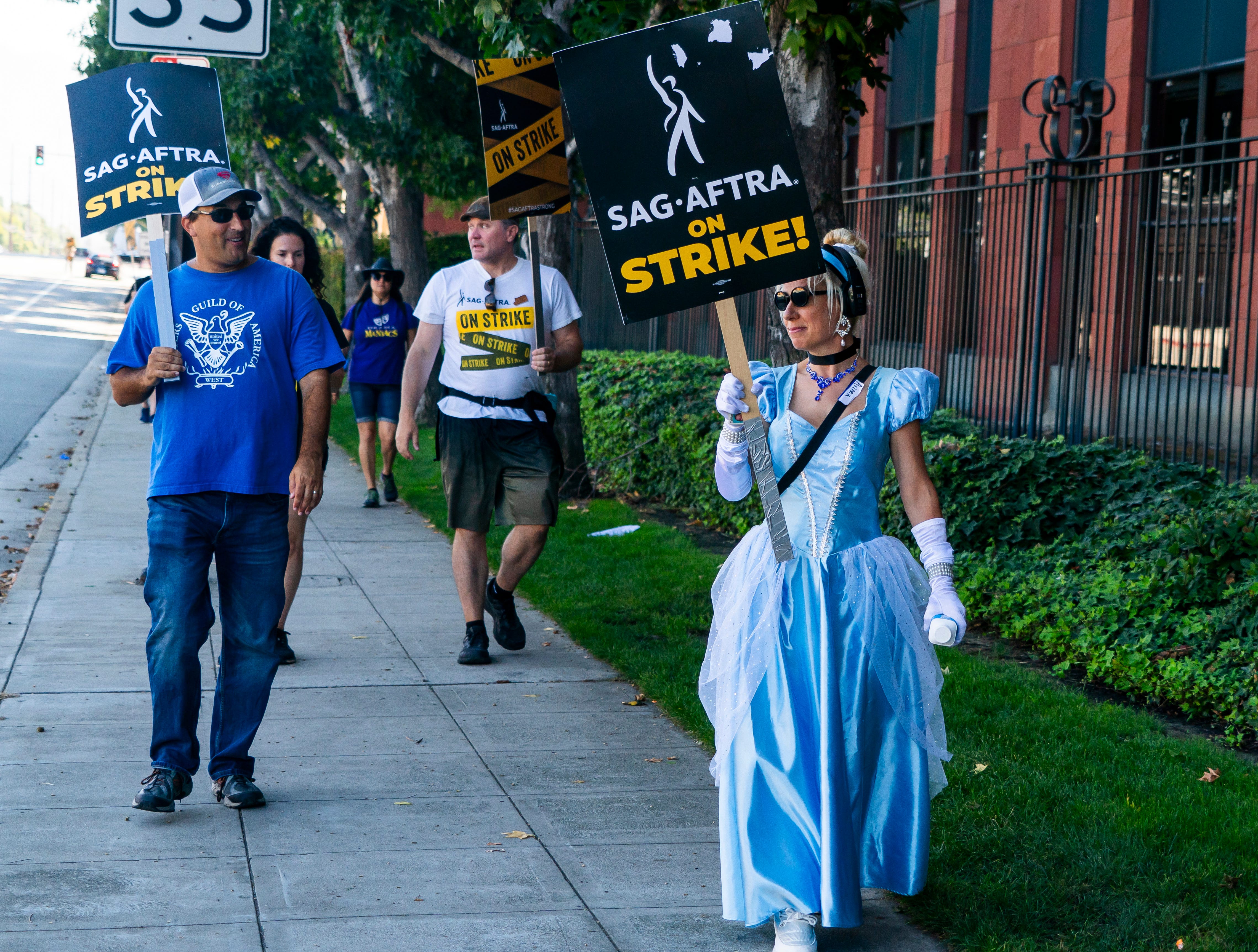 Xxx News Hollywood Strike 008 Jpg