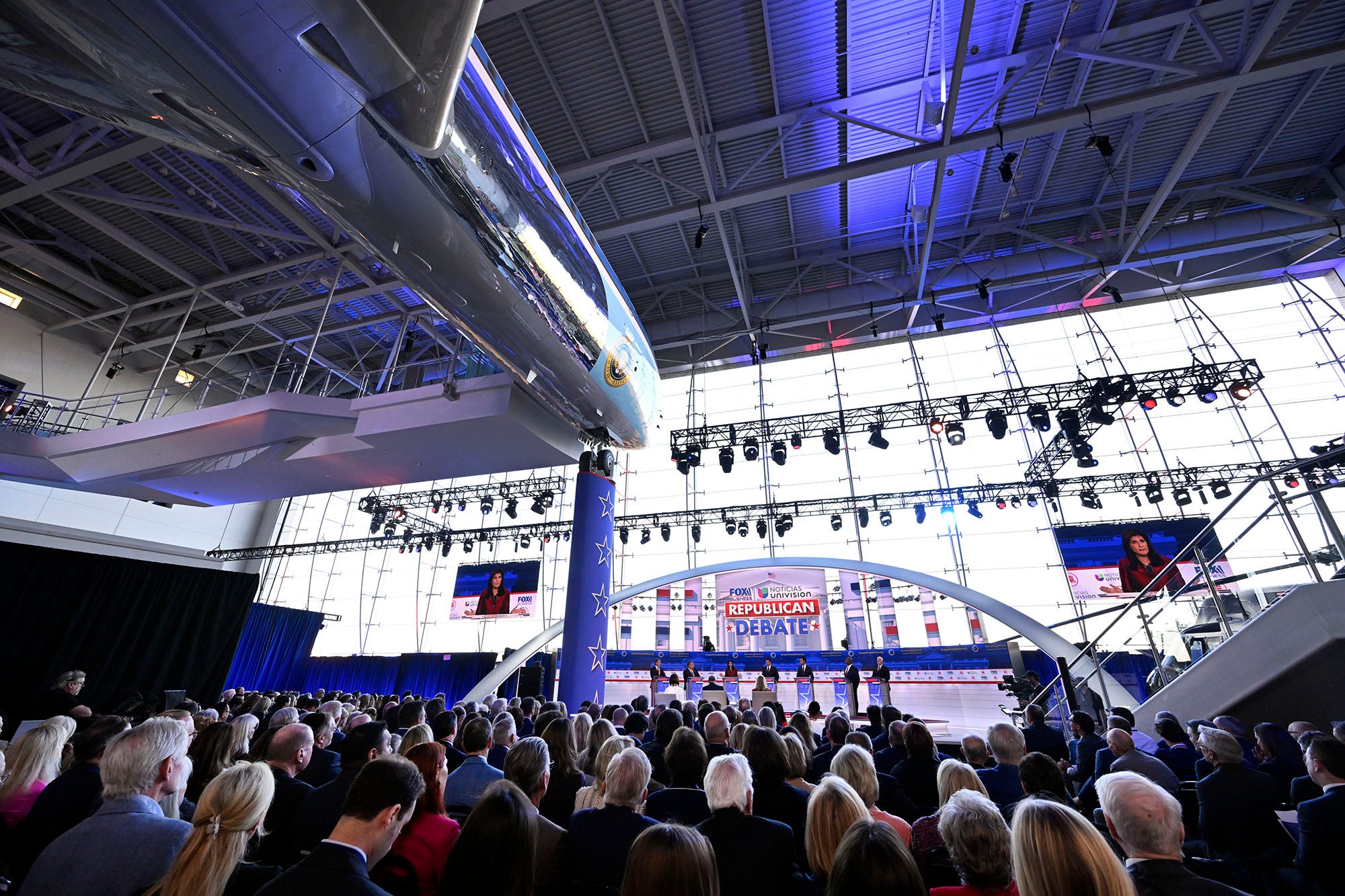 (From left) Republican candidates North Dakota Gov.ÊDoug Burgum, former New Jersey Gov.ÊChris Christie, former South Carolina Gov.ÊNikki Haley, Florida Gov.ÊRon DeSantis, businessmanÊVivek Ramaswamy, South Carolina Sen.ÊTim Scott and former Vice PresidentÊMike Pence appear on stage during the FOX Business Republican presidential primary debate at the Ronald Reagan Presidential Library and Museum.