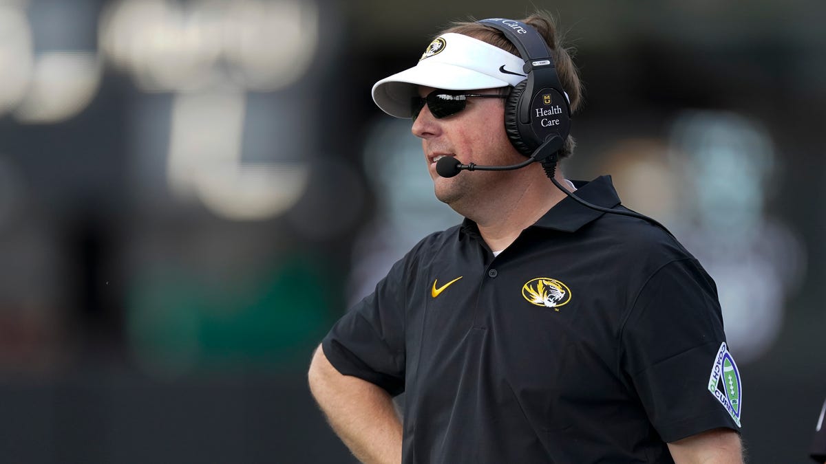 #Missouri’s Johnny Walker ejected after ref says he spit on LSU player