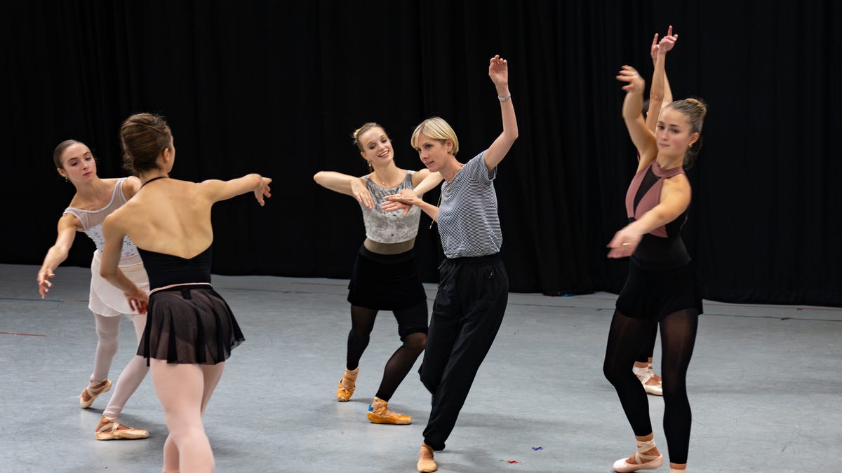 Sarasota Ballet eröffnet neue Saison mit Weltpremiere und neuem Tänzer