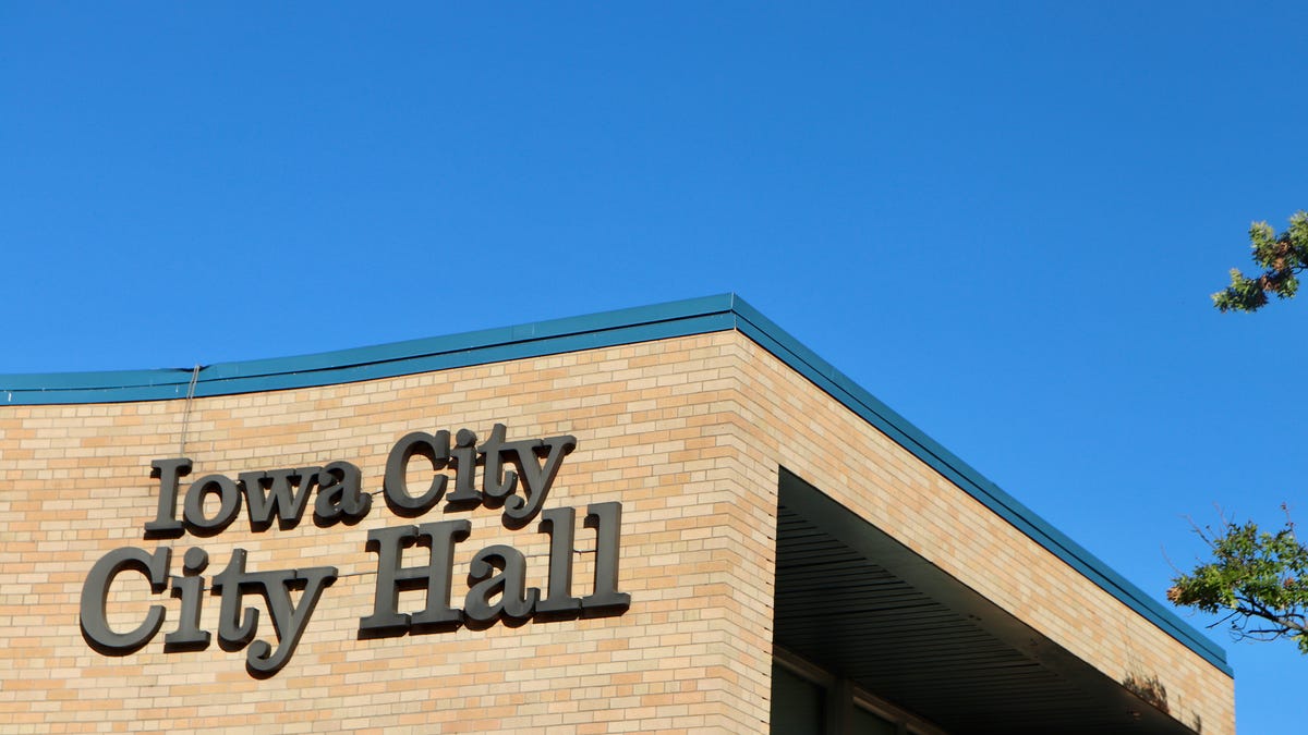 What is Iowa City’s Charter Review Commission and what can it do? What is Iowa City’s Charter Review Commission and what can it do?