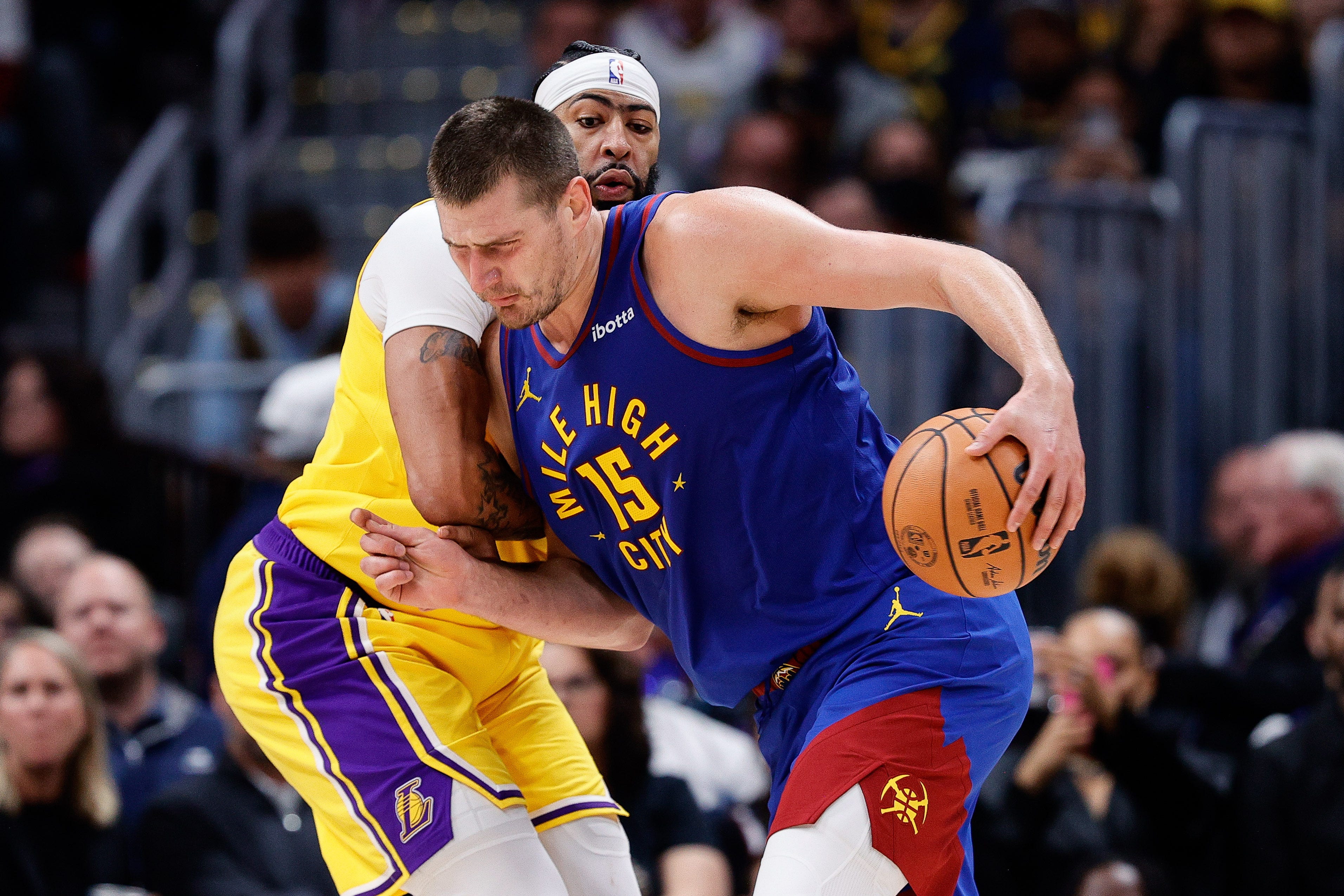 Nikola Jokic and the Denver Nuggets defeated Anthony Davis and the Los Angeles Lakers on opening night.