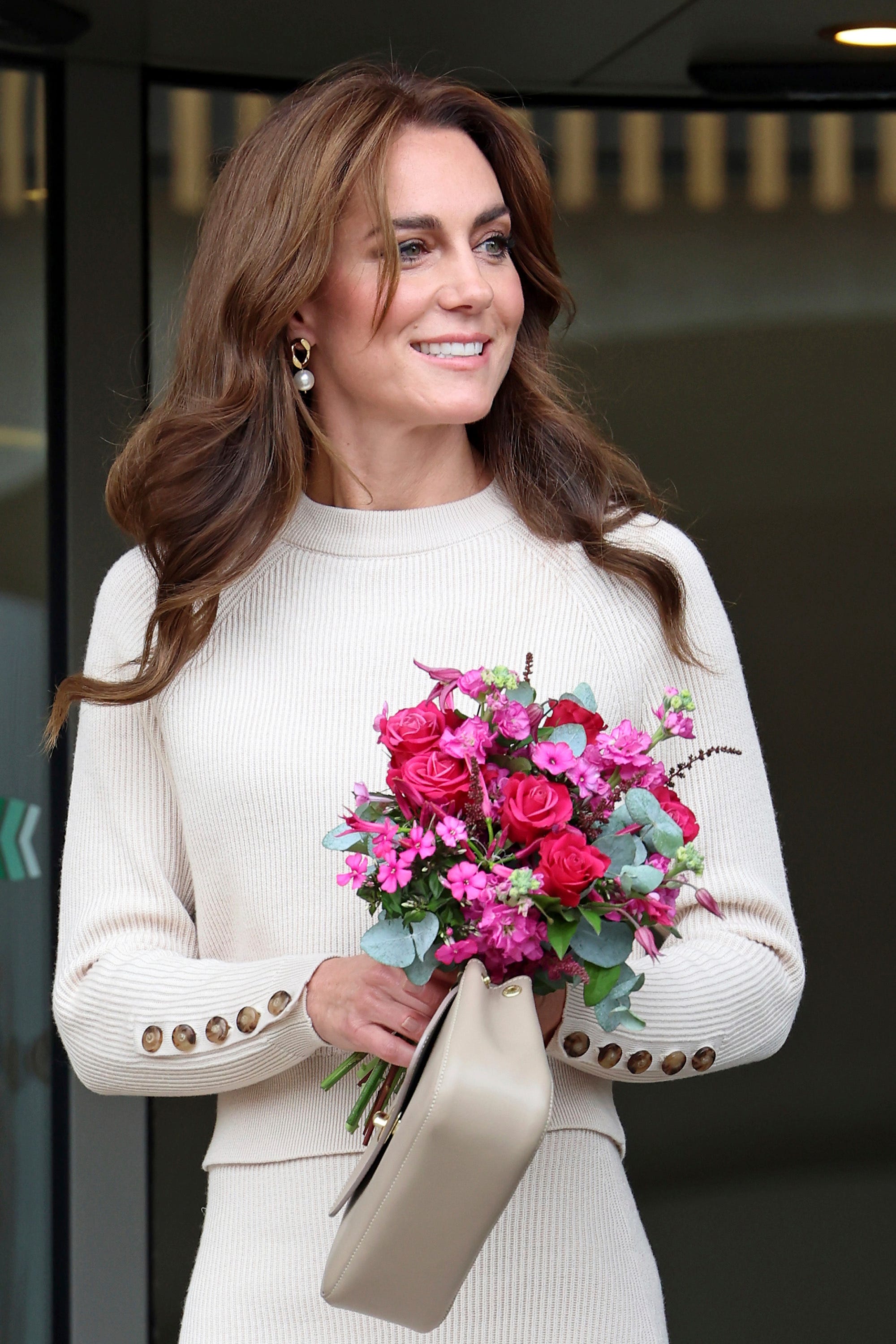 Britain's Kate, the Princess of Wales leaves after a visit to Nottingham Trent University to learn about their mental health support system in Nottingham, England, Wednesday Oct. 11, 2023. The Prince and Princess of Wales are carrying out engagements across the UK to mark World Mental Health Day and to highlight the importance of mental wellbeing, particularly in young people. (Chris Jackson/Pool via AP) ORG XMIT: LGK334